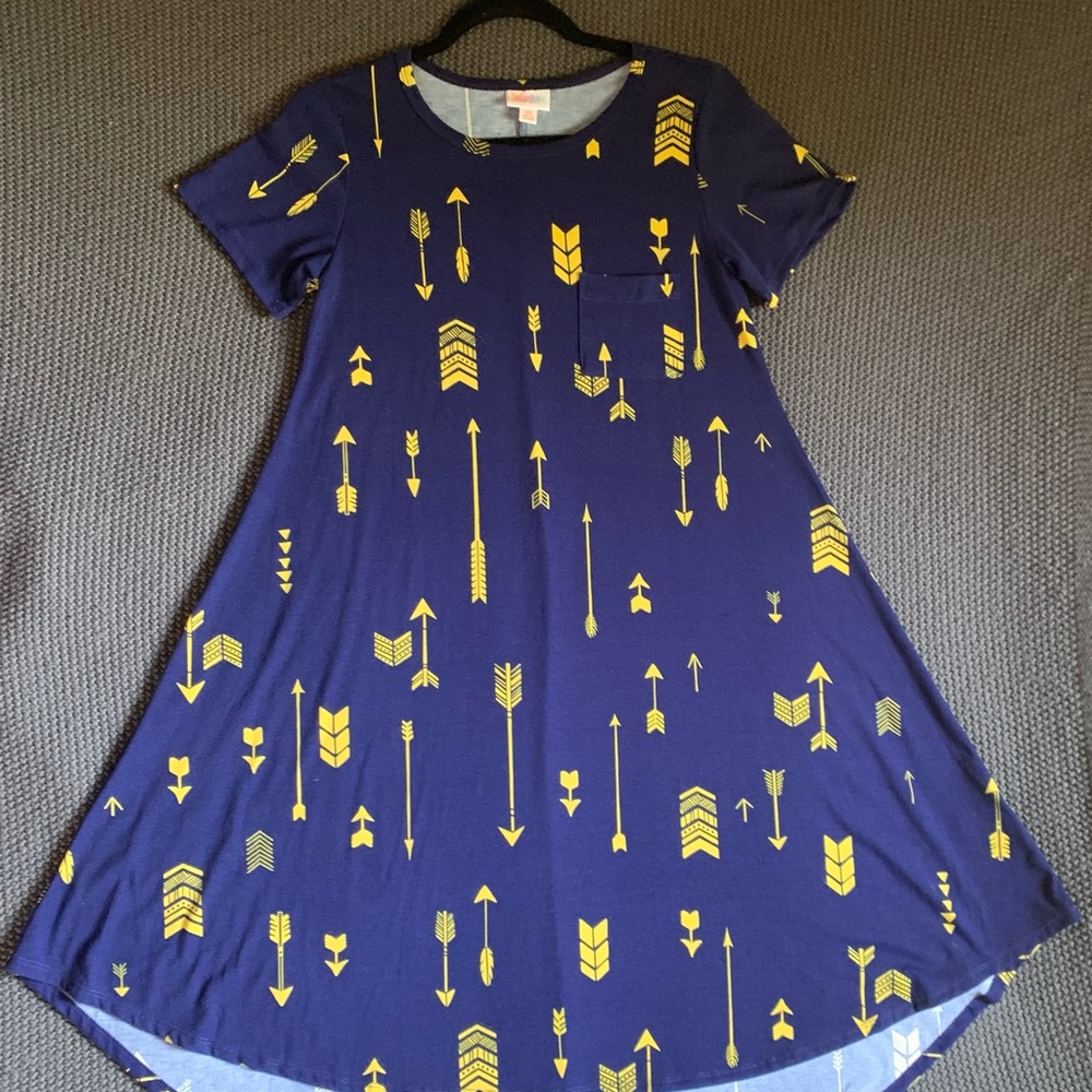 LuLaRoe Arrows Carly Dress